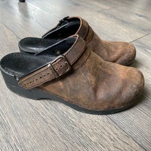 dansko brown leather clogs